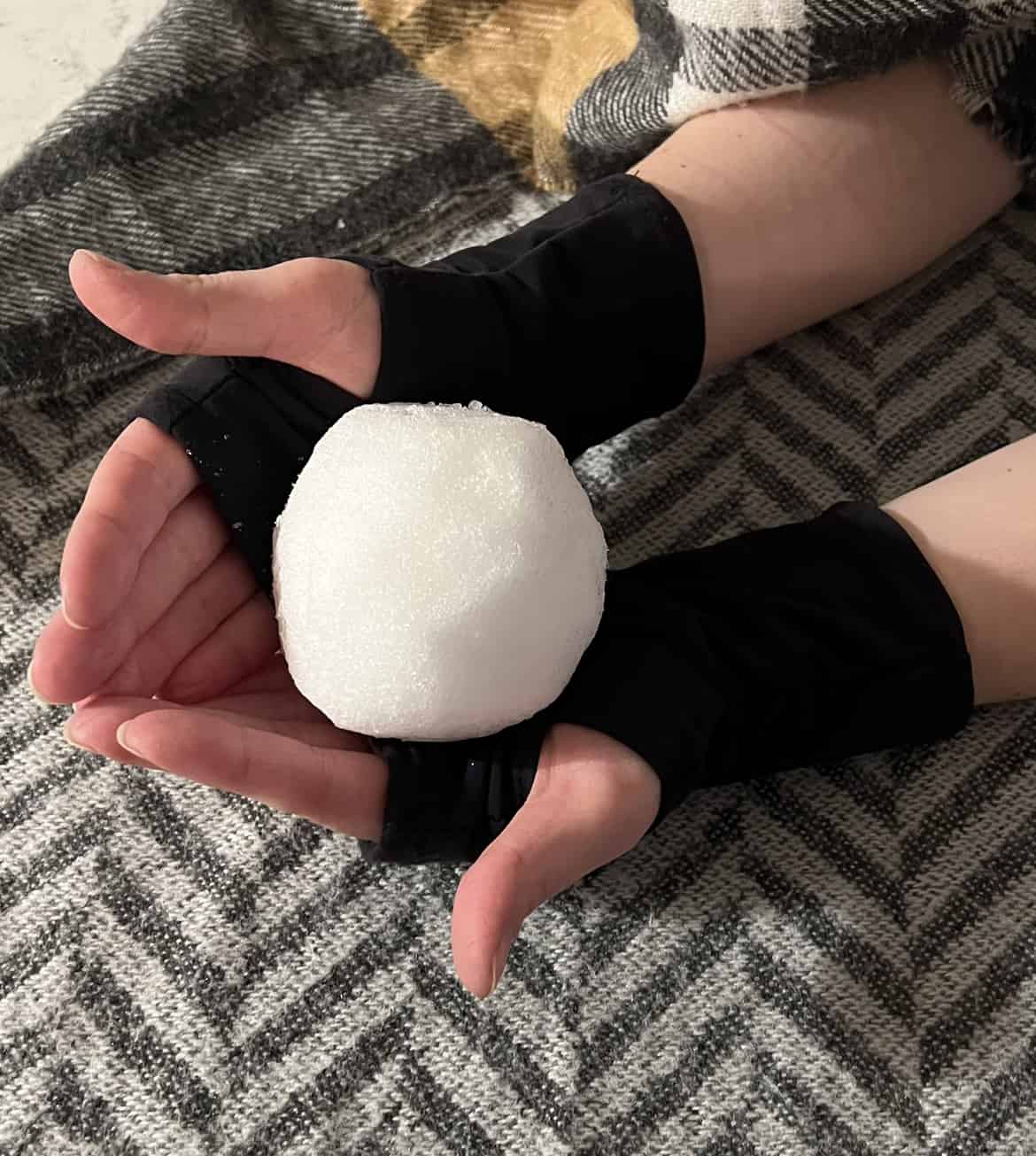 Free Fingerless Gloves