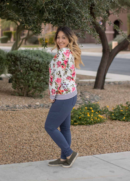 Free Hourglass Figure Moto Hack for SOS Knit Pants