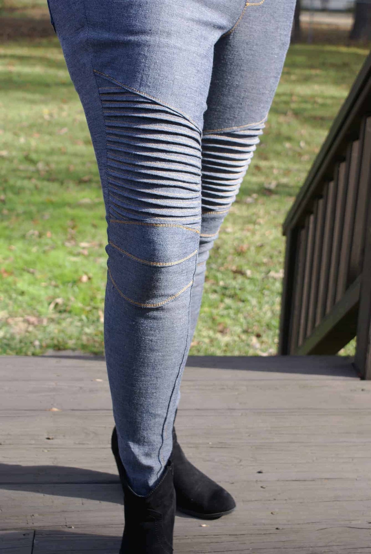 Free Hourglass Figure Moto Hack for SOS Knit Pants