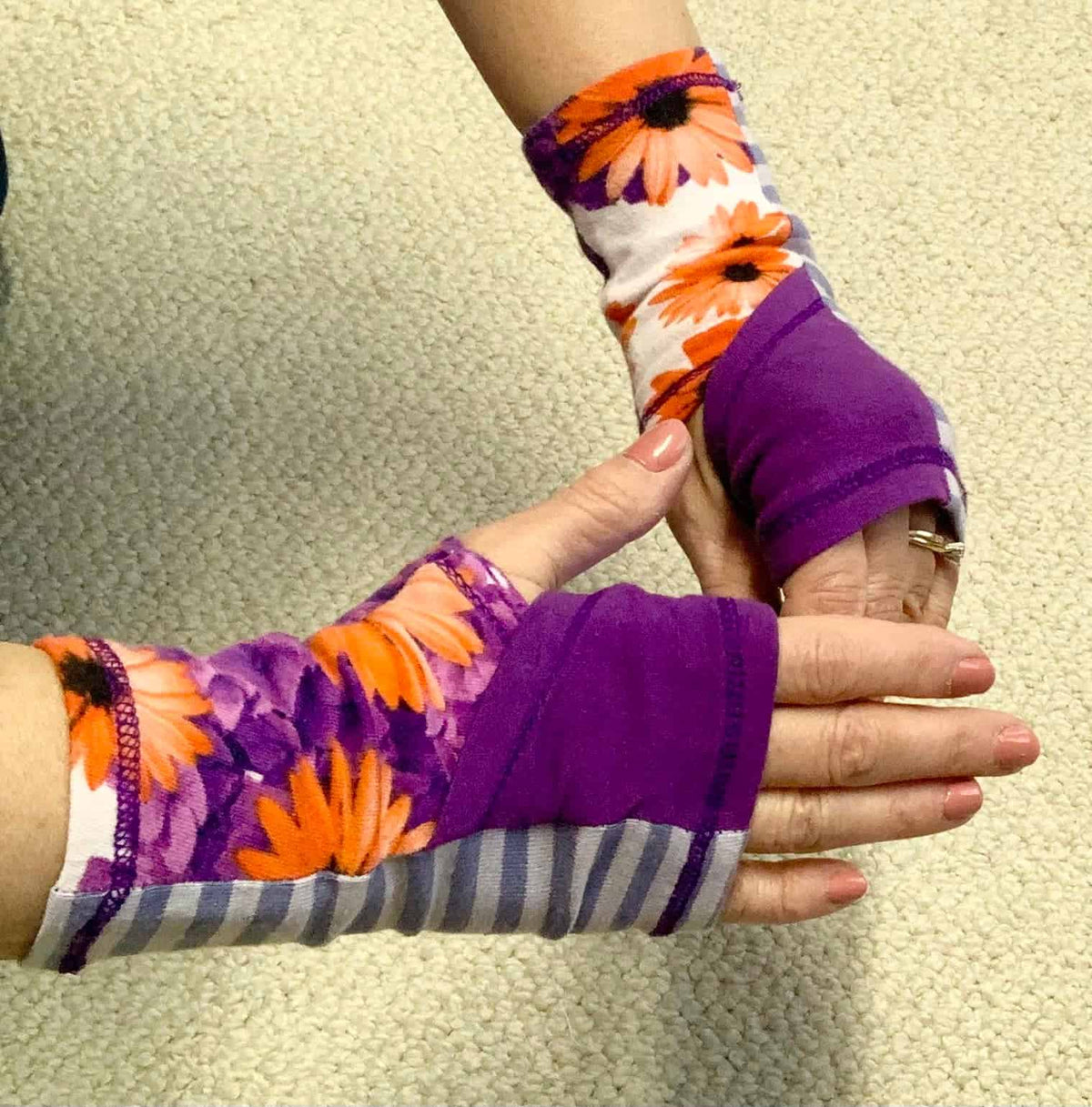 Free Fingerless Gloves