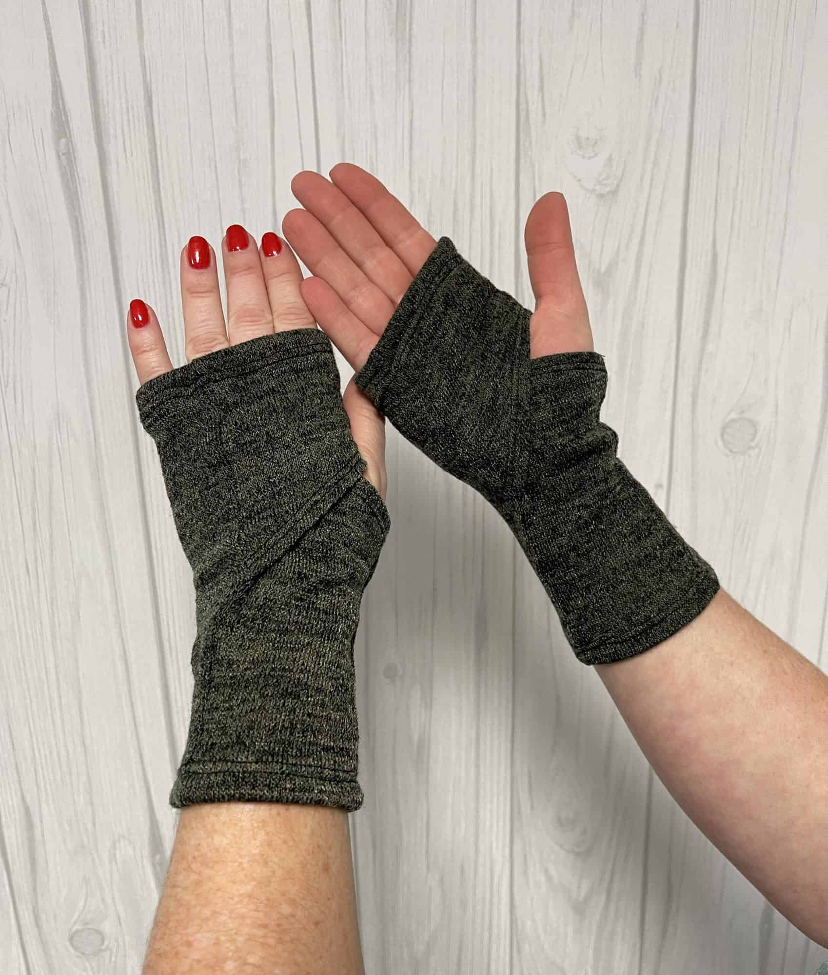 Free Fingerless Gloves - Patterns for Pirates